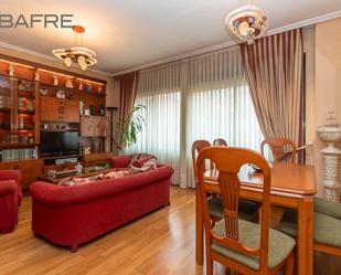 Living room of Flat for sale in  Madrid Capital  with Air Conditioner and Swimming Pool