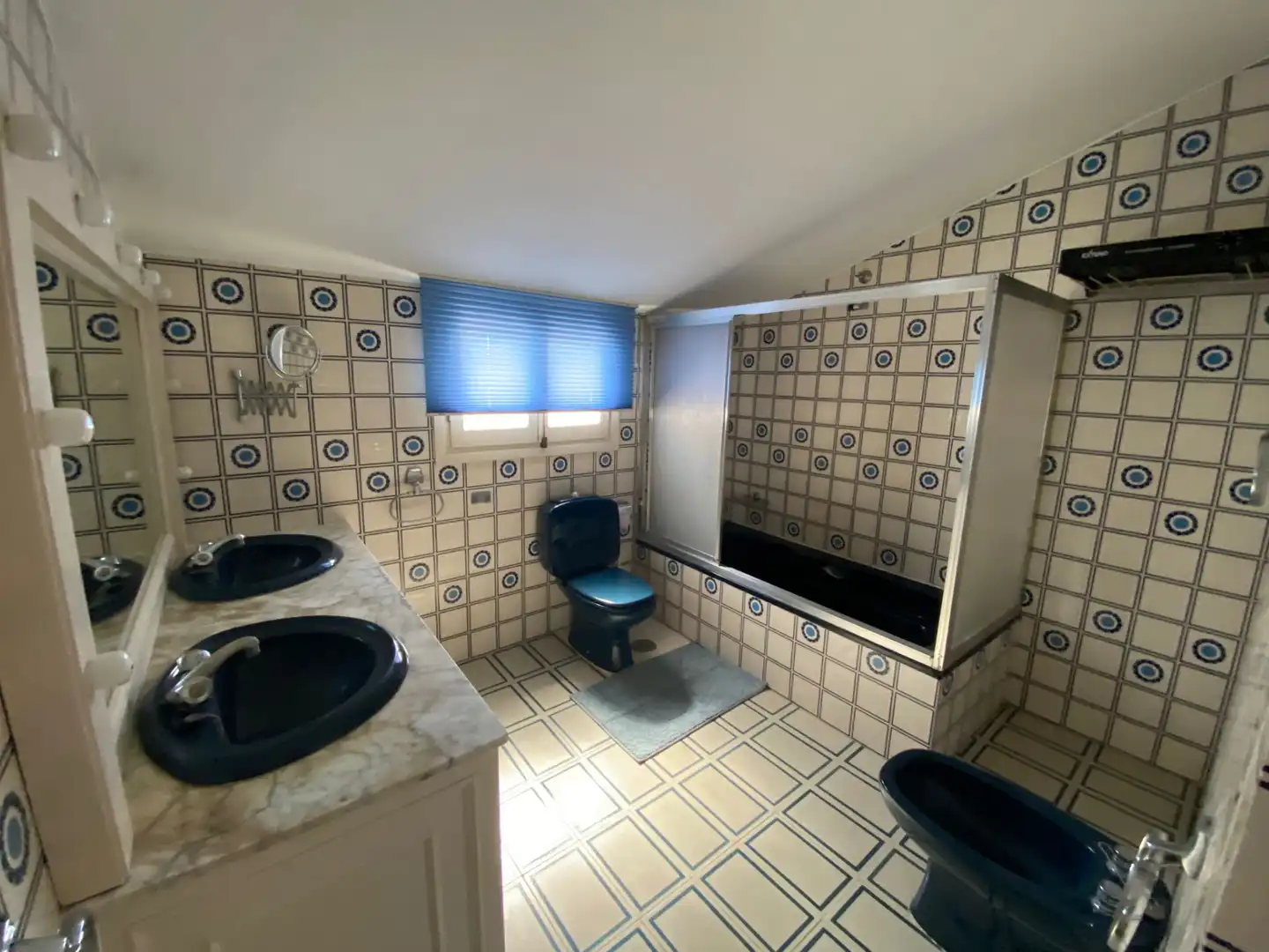 Bathroom of Houses for sale in Fuengirola  with Air Conditioner, Private garden and Swimming Pool