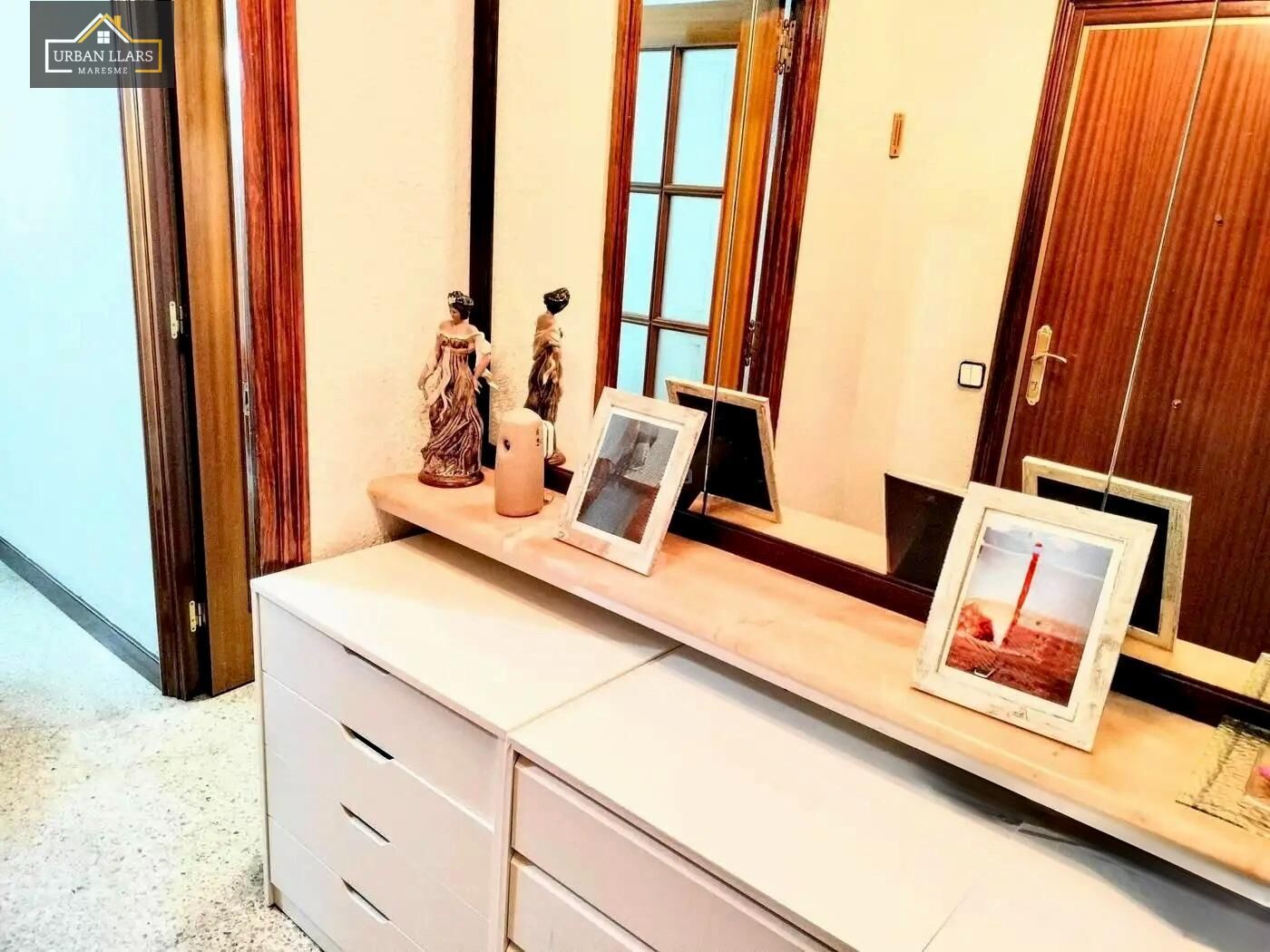 Dormitori de Pis en venda en Mataró amb Calefacció i Balcó