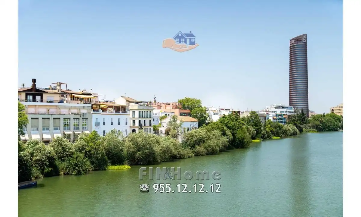Ático de alquiler en Sevilla con Aire acondicionado, Calefacción y Jardín privado