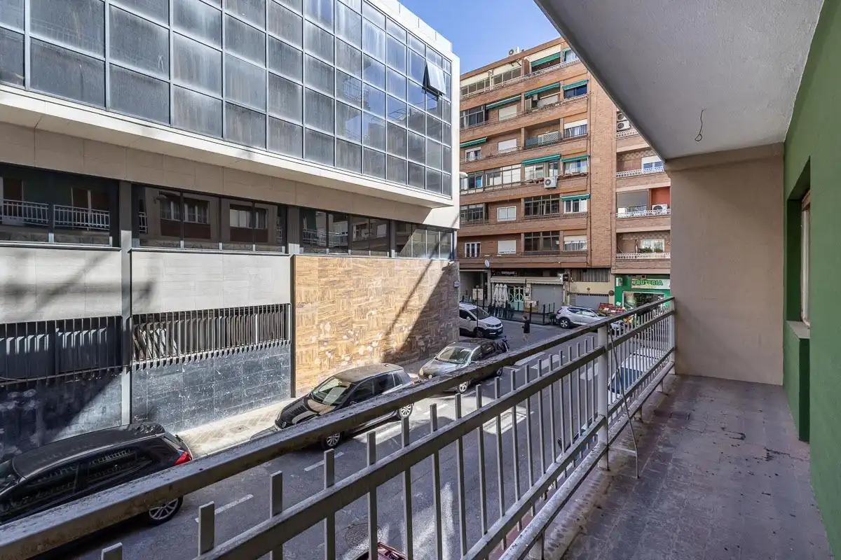 Flat with lift for sale in Calle María Luisa de Dios 4, imagen 5