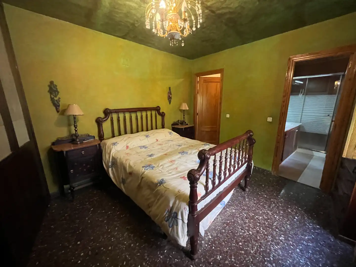 Dormitori de Casa adosada en venda en Jaén amb Aire condicionat, Calefacció i Traster