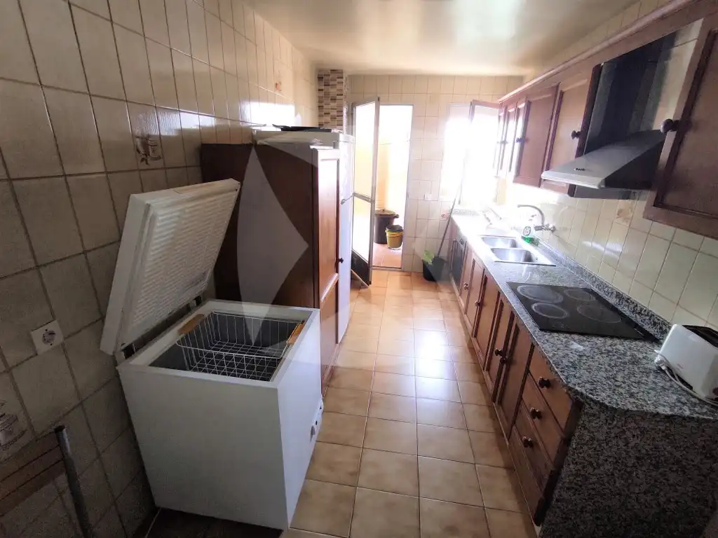Cuina de Pis de lloguer en Badajoz amb Terrassa, Moblat i Rentadora