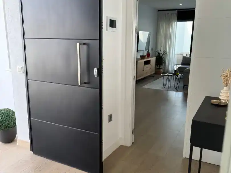 Piso en venta en Dos Hermanas con Aire acondicionado, Piscina y Balcón