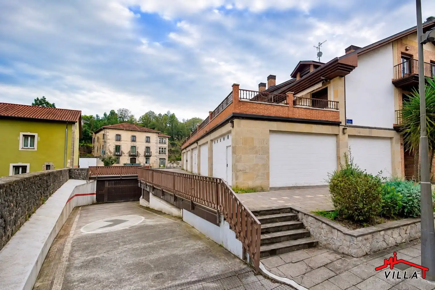 Vista exterior de Piso en venta en Ramales de la Victoria con Calefacción, Terraza y Trastero