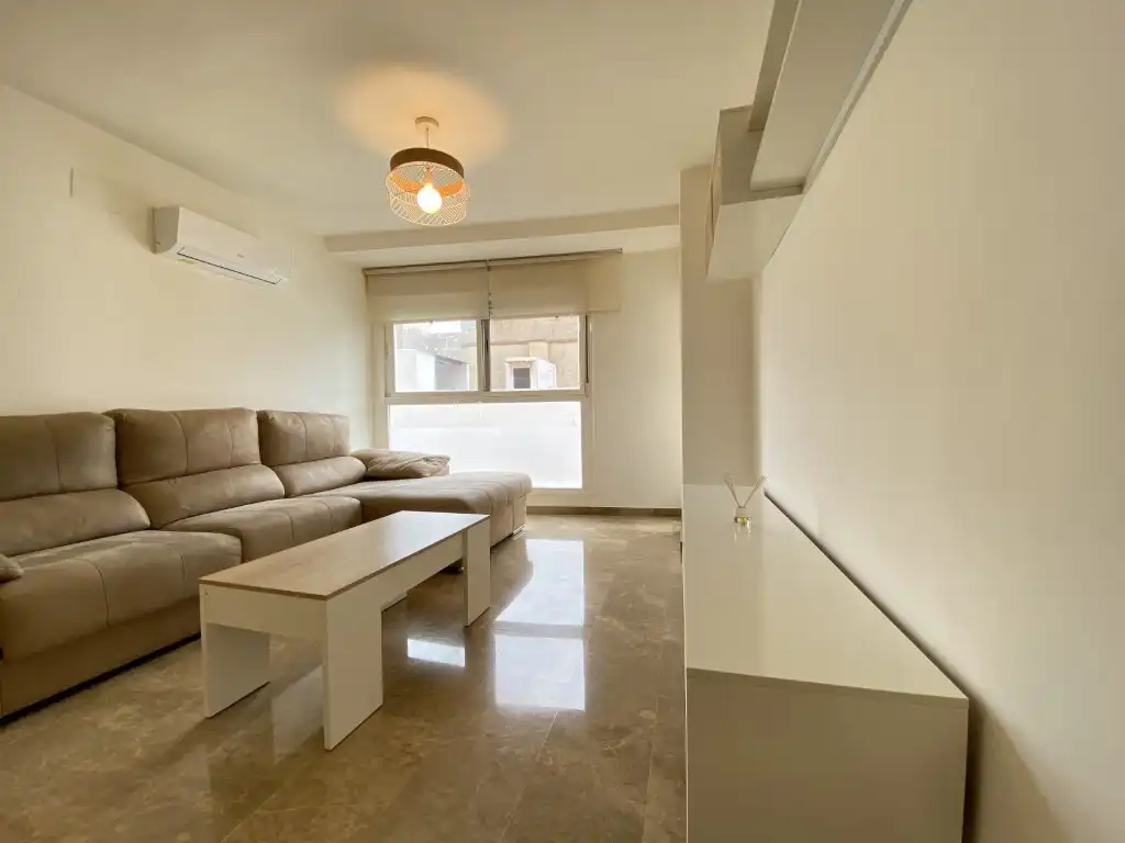 Piso en venta en Calle Sant Bertomeu, Avenida Alemania-Italia