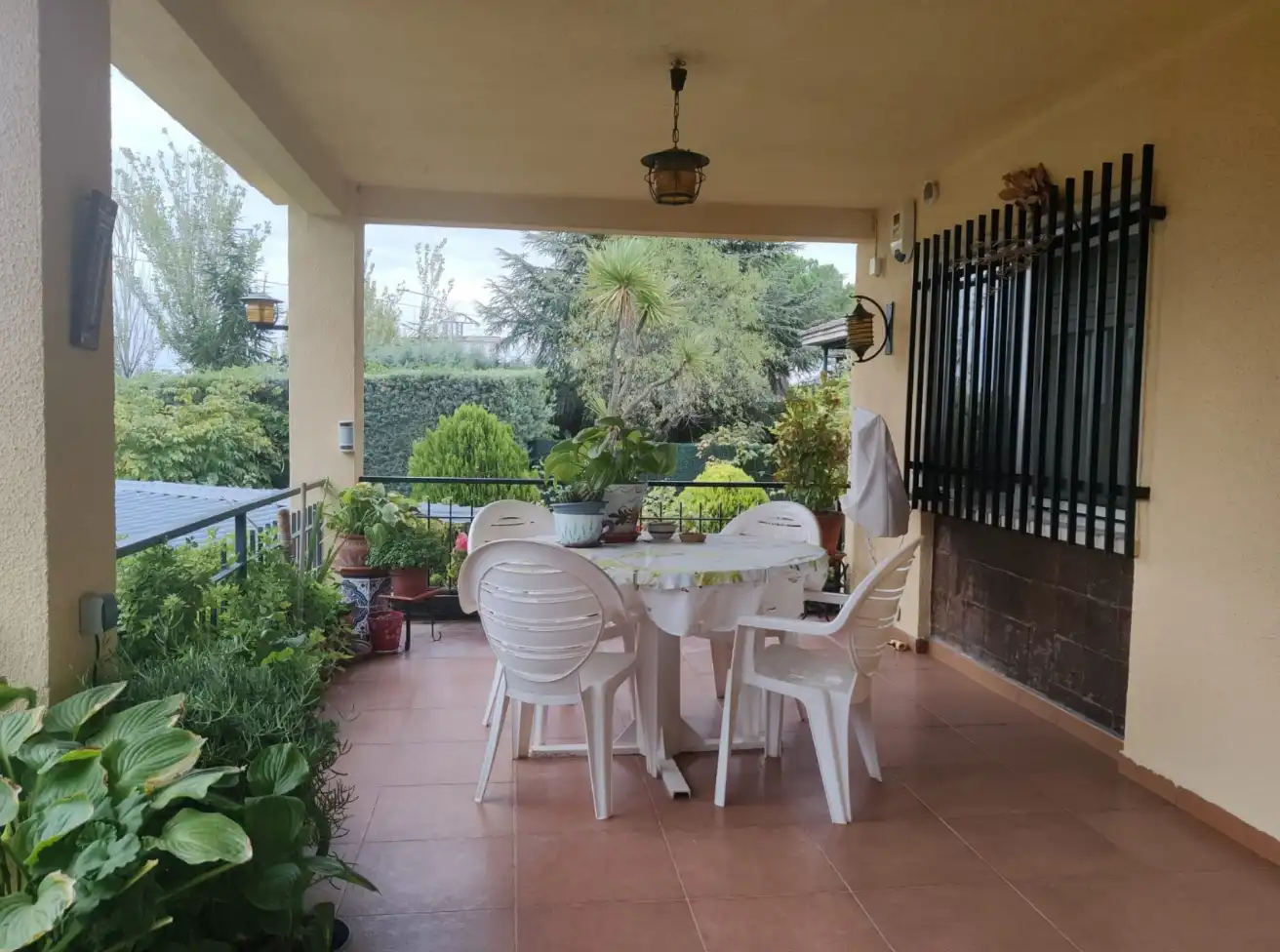 Terrassa de Casa o xalet en venda en El Molar (Madrid) amb Calefacció, Jardí privat i Piscina