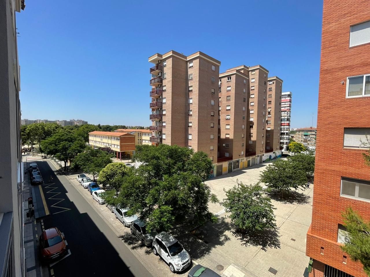 Exterior view of Flat for sale in  Zaragoza Capital  with Heating, Terrace and Furnished