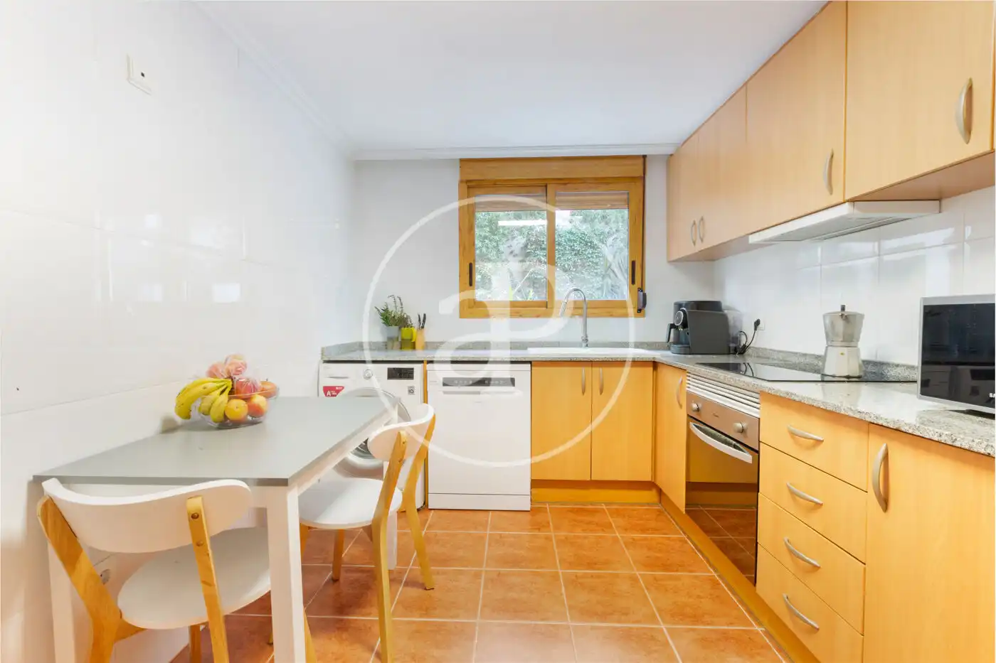 Cocina de Casa adosada en venta en Chiva con Aire acondicionado, Calefacción y Jardín privado
