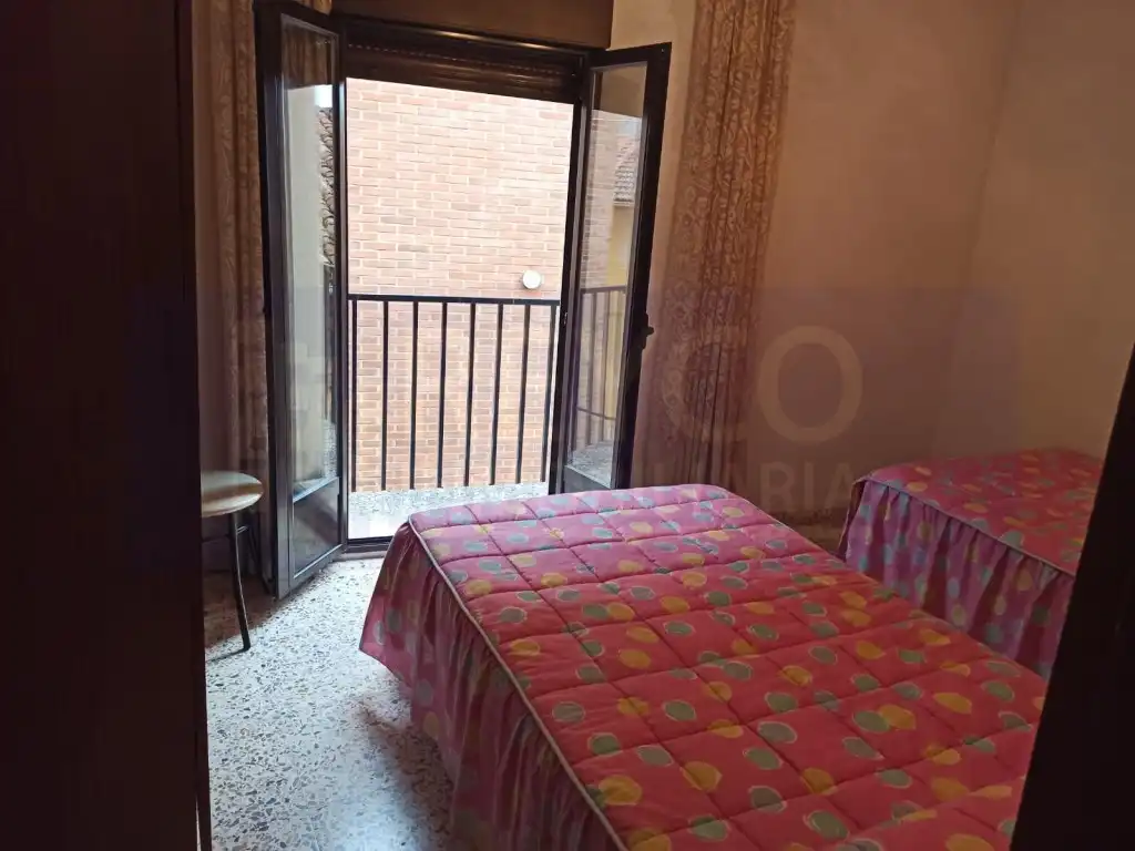 Dormitori de Casa o xalet en venda en Anguiano