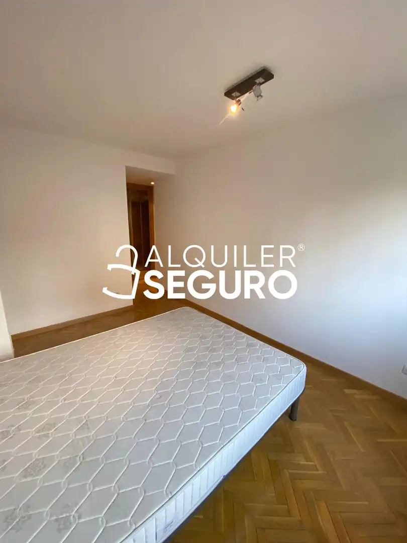 Flat with pool to rent in peñalver, imagen 6
