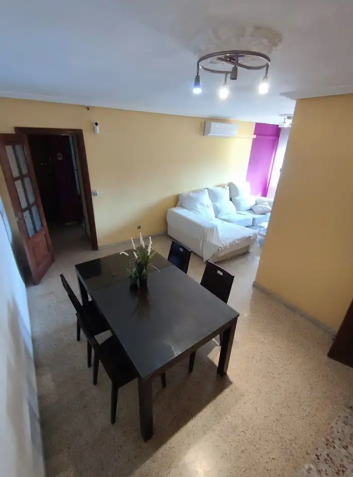 Living room of Flat for sale in Sevilla  with Air Conditioner and Storage room