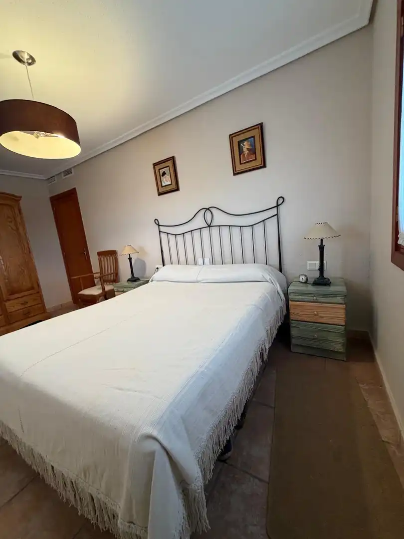 Dormitori de Casa o xalet de lloguer en Sagunto / Sagunt amb Aire condicionat, Jardí privat i Terrassa