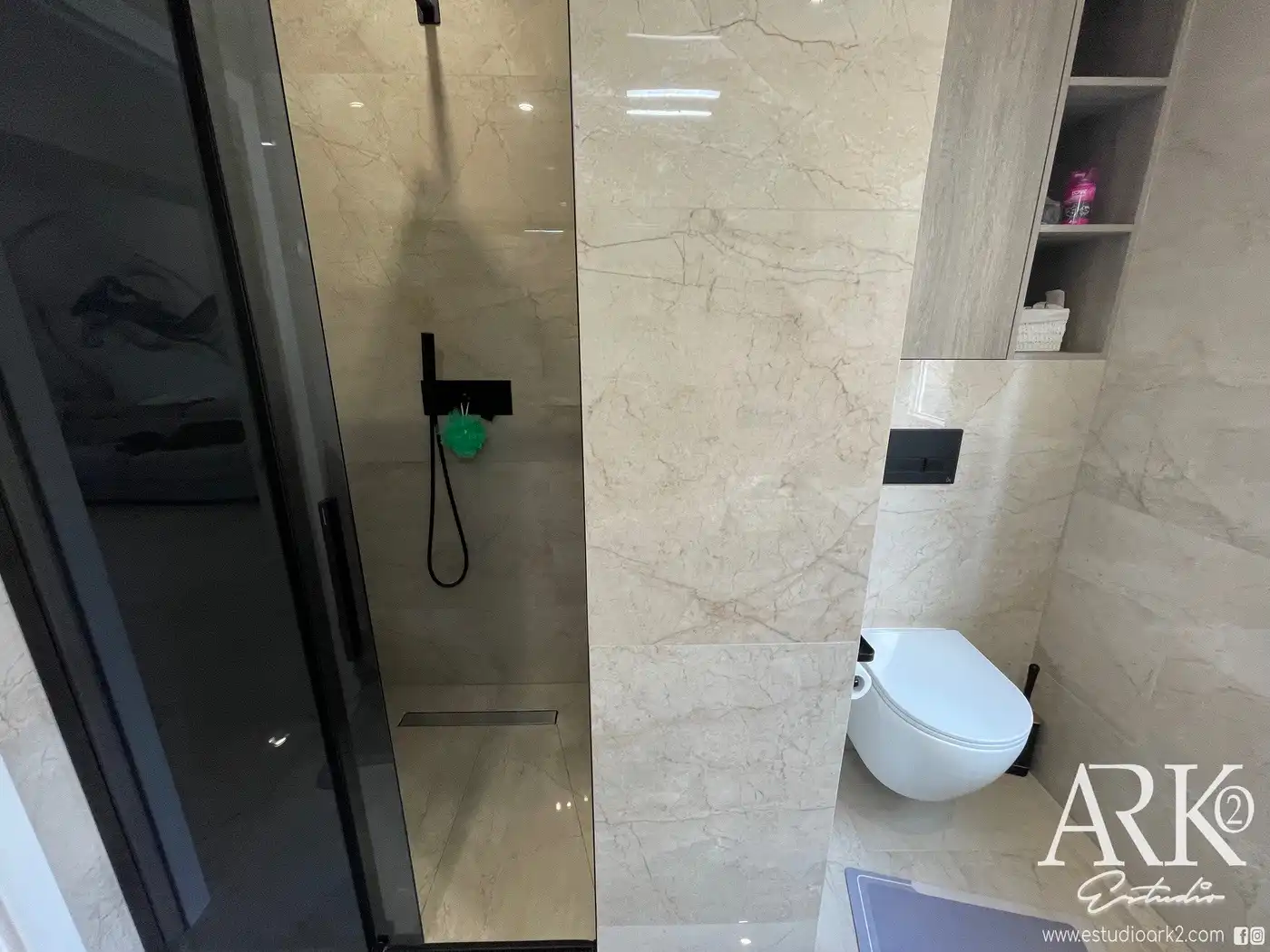 Badezimmer von Wohnungen zum Verkauf in Gandia mit Klimaanlage, Terrasse und Möbliert