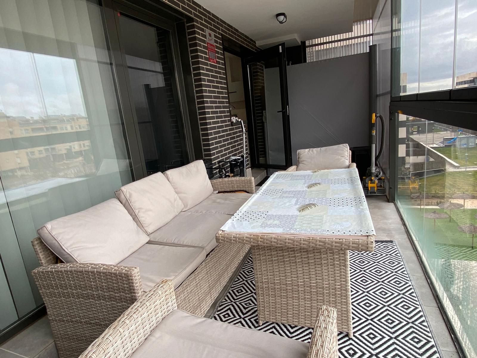 Dúplex en venta en Calle Barbados, El Olivar