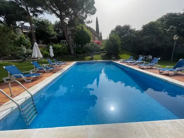 Schwimmbecken von Wohnung zur Miete in La Garriga mit Klimaanlage, Heizung und Terrasse
