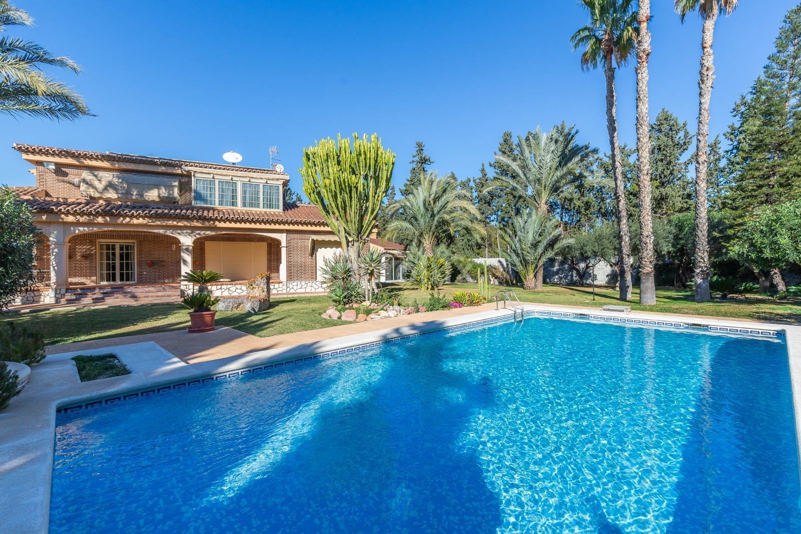 House or chalet for sale in Avenida Arquitecto Félix Candela, Alicante Golf