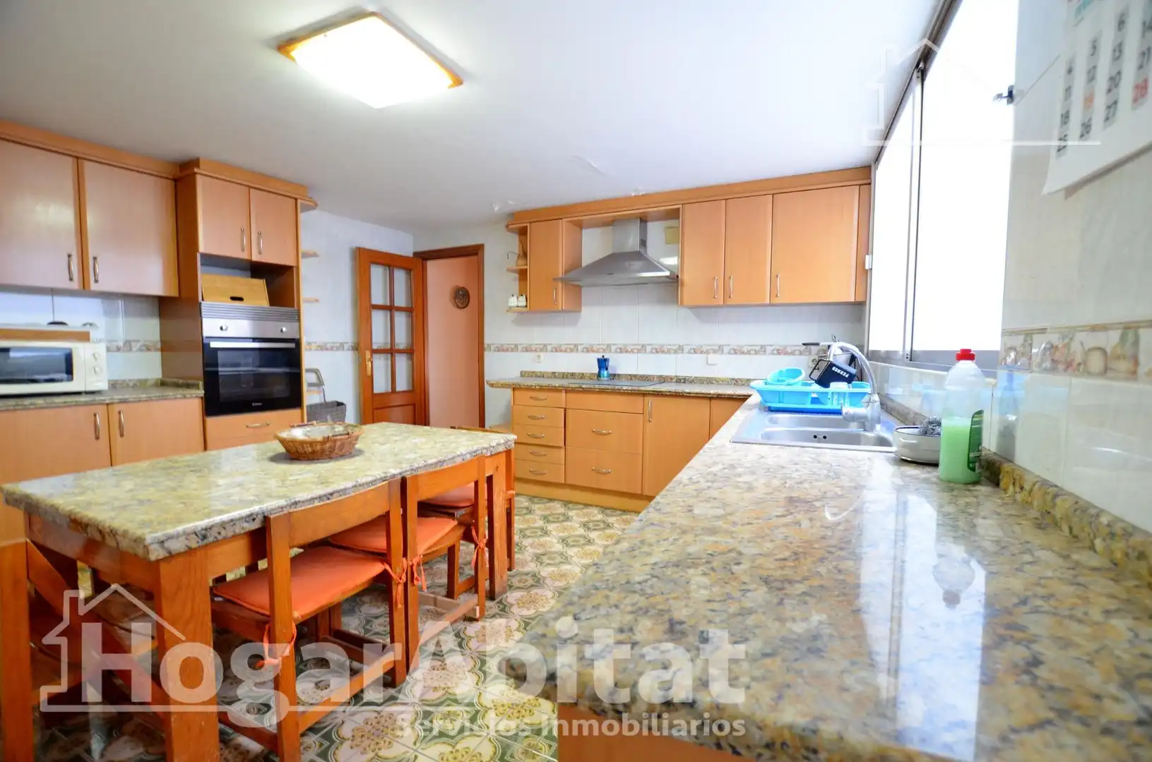 Cocina de Piso en venta en Gandia con Terraza, Trastero y Amueblado