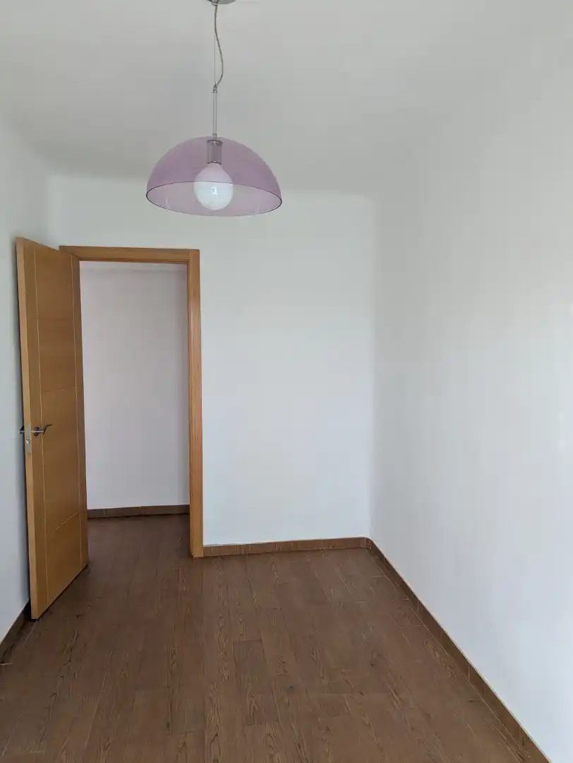 Dormitori de Apartament en venda en La Morería