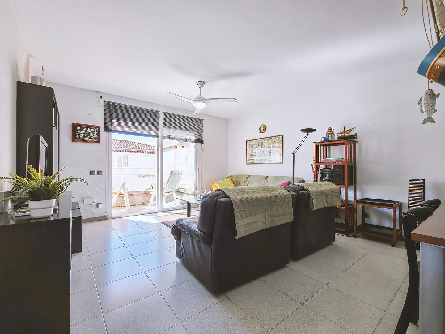Sala d'estar de Pis de lloguer en Sant Pol de Mar amb Terrassa, Moblat i Forn