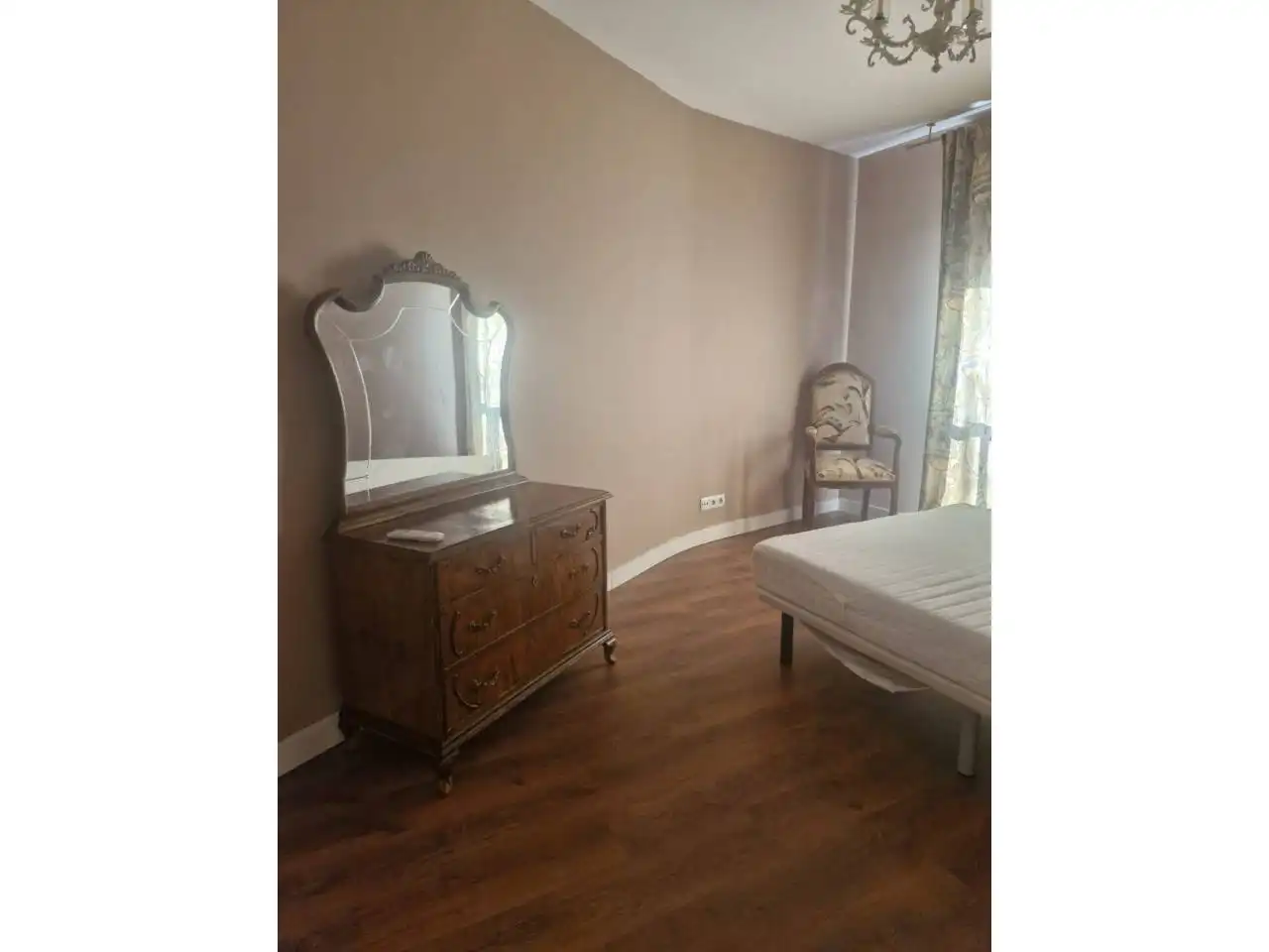 Bedroom of Flat for rent in Toledo  with Air Conditioner, Heating and Furnished