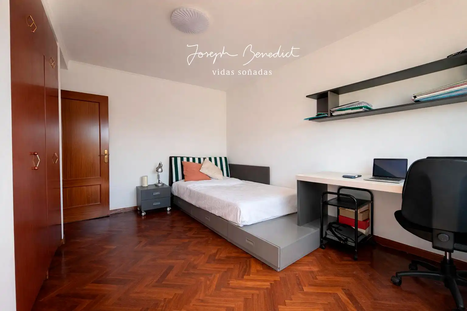 Habitación de Casa o chalet en venta en Castelldefels con Aire acondicionado, Calefacción y Jardín privado