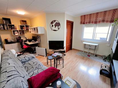 Living room of Flat for sale in El Prat de Llobregat  with Air Conditioner, Parquet flooring and Oven