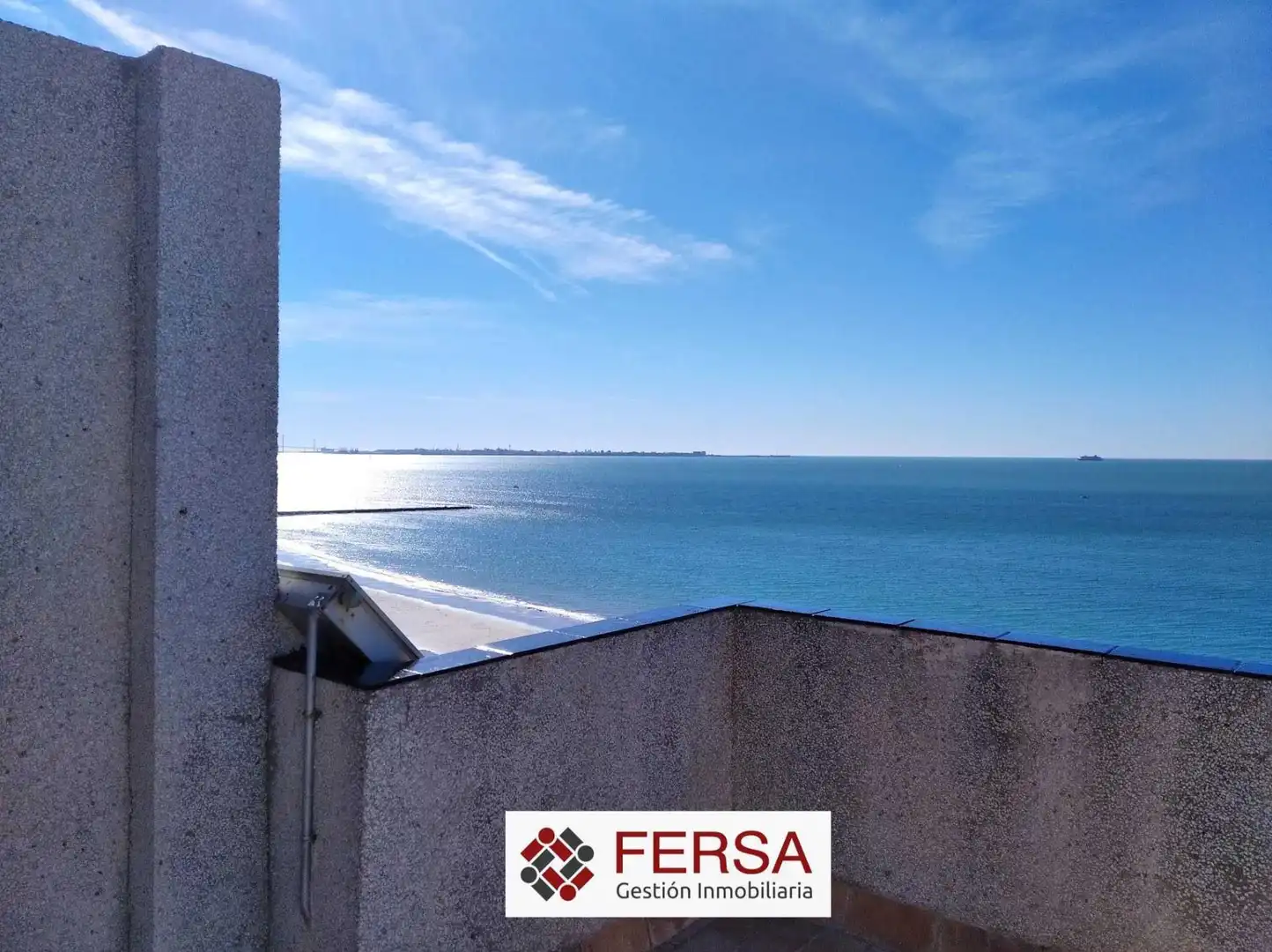 Vista exterior de Àtic de lloguer en El Puerto de Santa María amb Aire condicionat, Calefacció i Terrassa