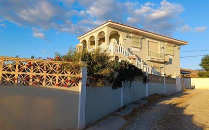 Vista exterior de Casa o xalet de lloguer en Torrox amb Aire condicionat, Jardí privat i Moblat