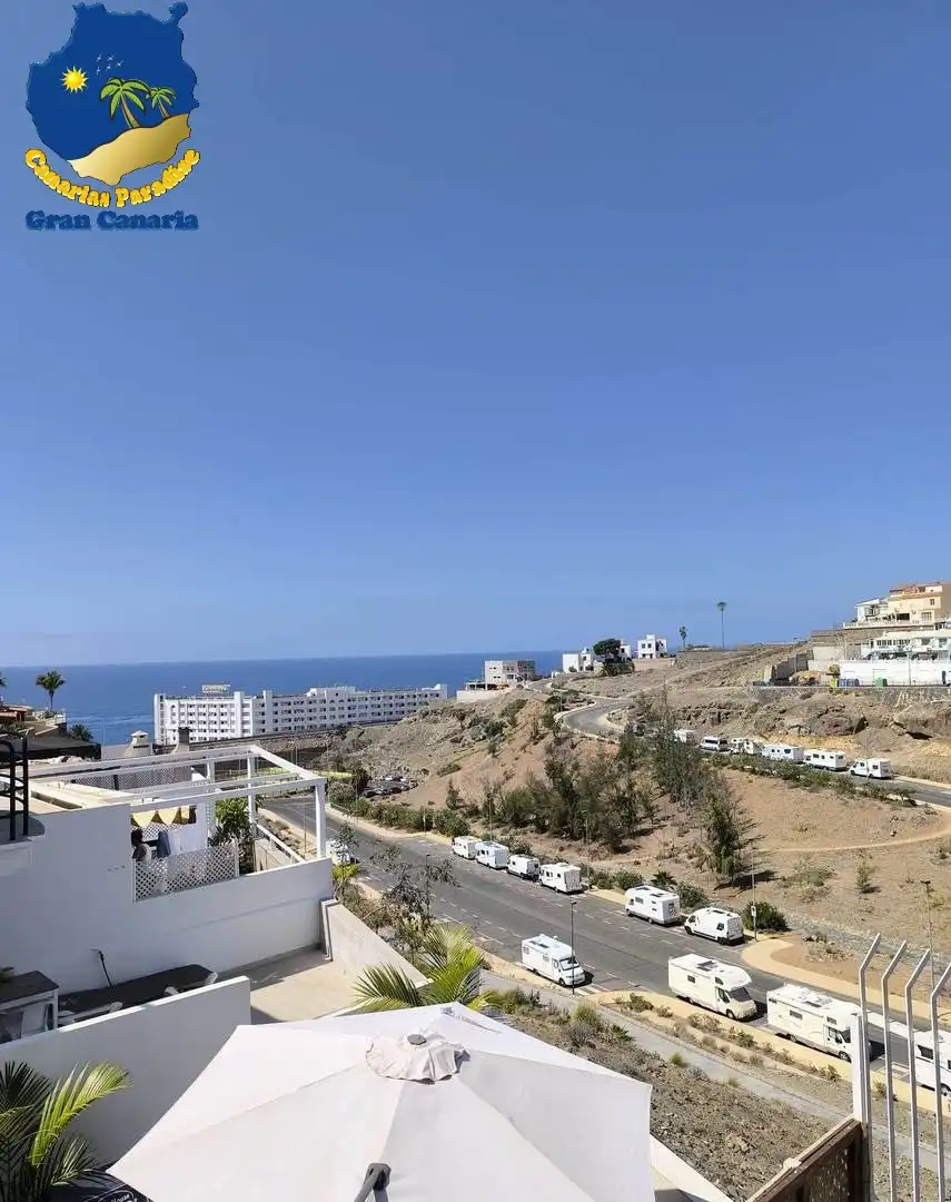 Vista exterior de Casa adosada en venta en Mogán con Jardín privado, Terraza y Amueblado