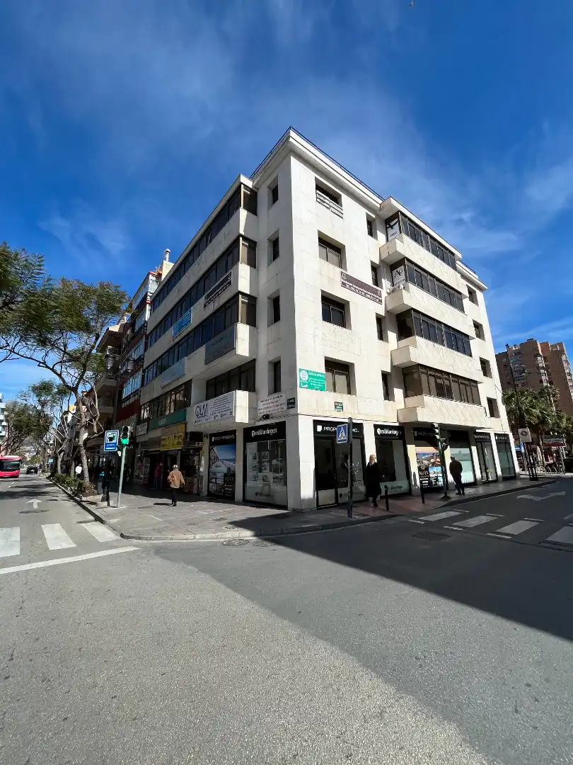 Vista exterior de Oficina de alquiler en Fuengirola con Aire acondicionado y Calefacción