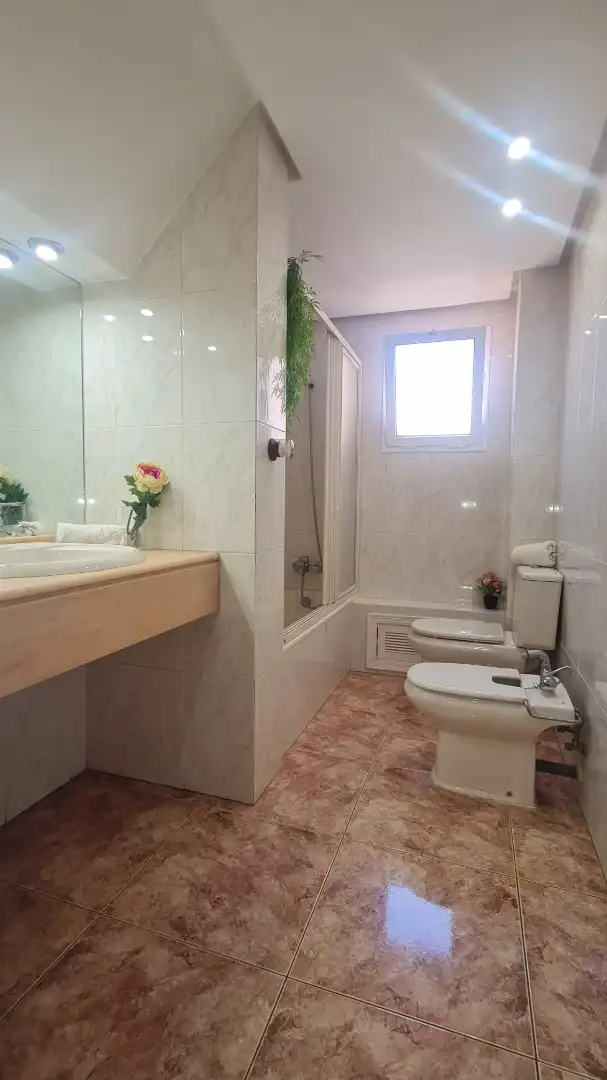 Wohnung mit Terrasse zum Verkauf in Carrer Reina Victoria 56, imagen 3