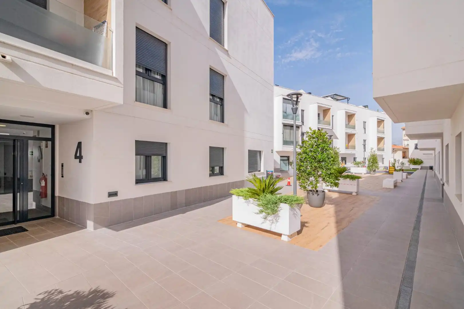 Vista exterior de Piso en venta en Armilla con Aire acondicionado, Calefacción y Trastero