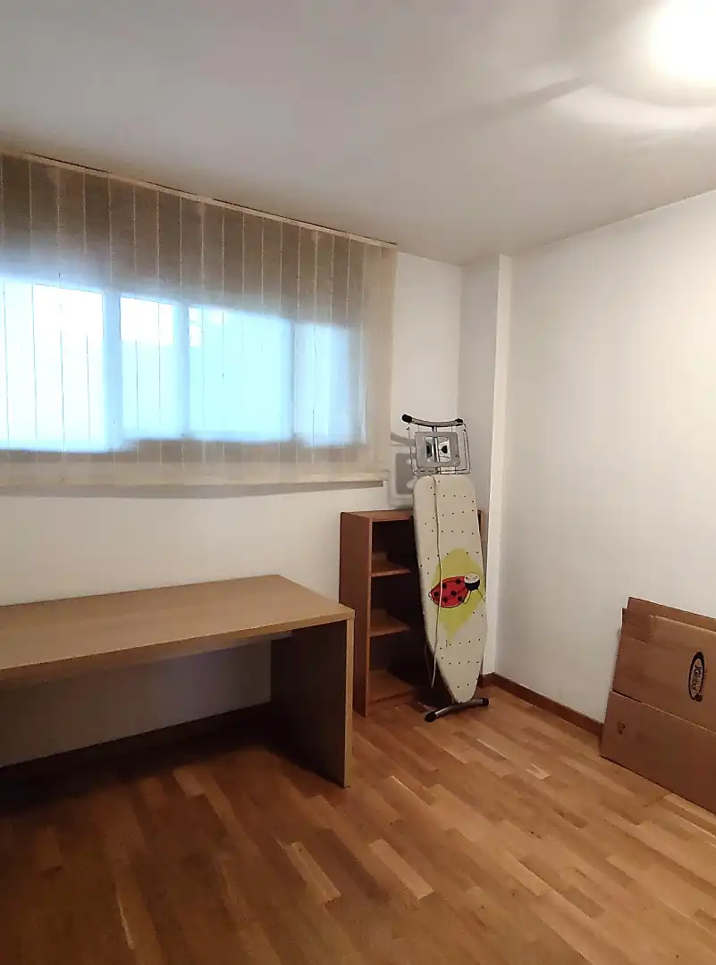 Habitación de Piso de alquiler en Montgat con Calefacción, Parquet y Terraza