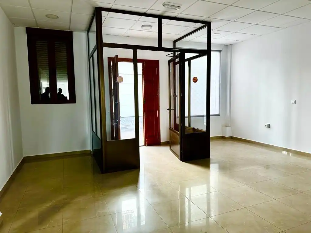 Local comercial en alquiler en Fuente Obejuna, imagen 2