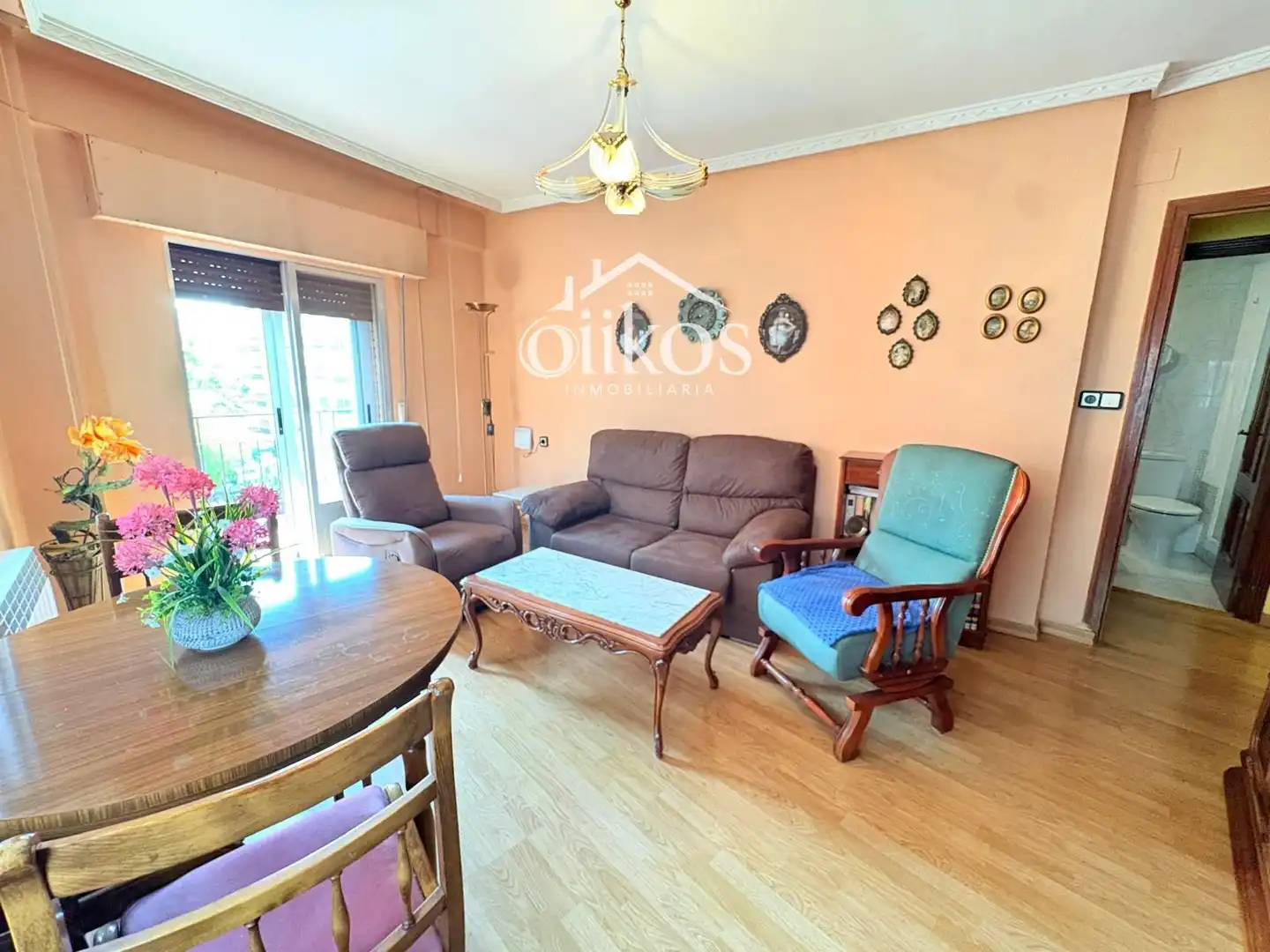 Sala de estar de Piso en venta en Salamanca con Calefacción, Parquet y Balcón