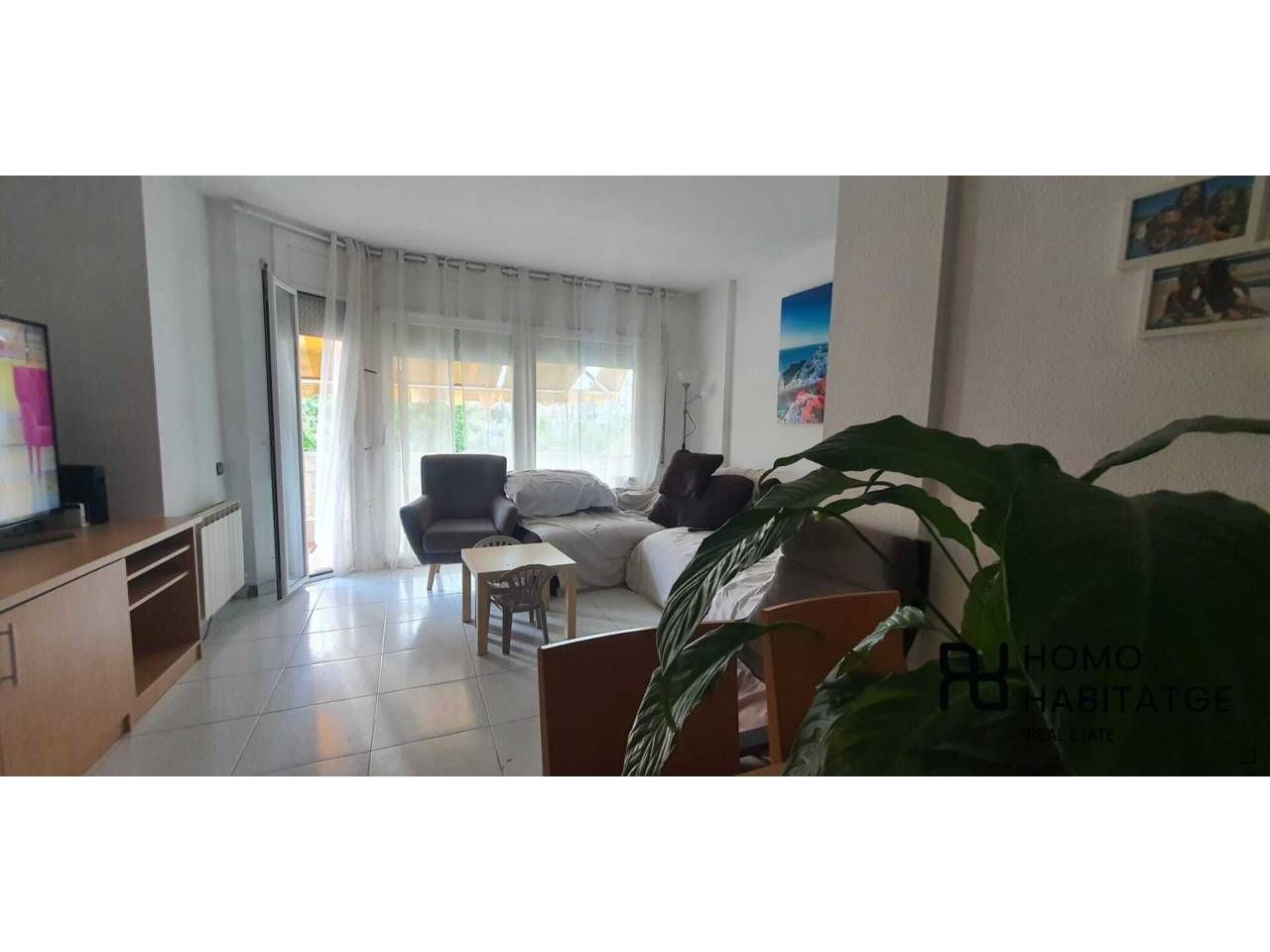 Exterior view of Duplex for sale in Terrassa  with Air Conditioner, Heating and Parquet flooring