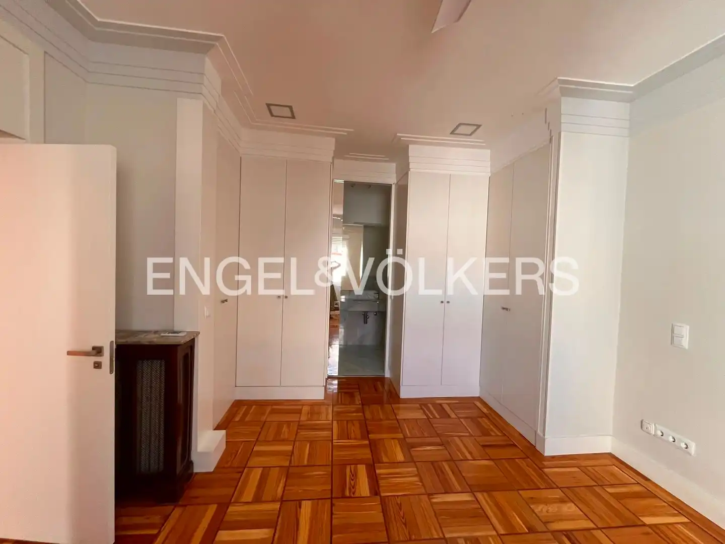 Bedroom of Flat for rent in Madrid  with Air Conditioner and Heating