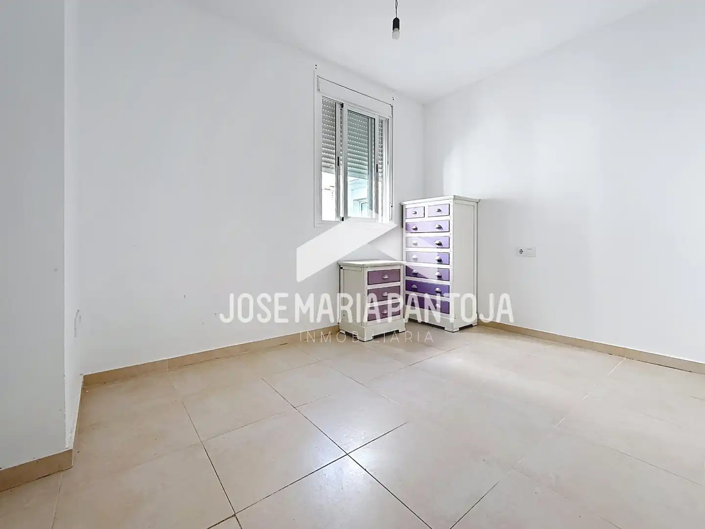 Flat for sale in Arcos de la Frontera  with Air Conditioner, Heating and Storage room