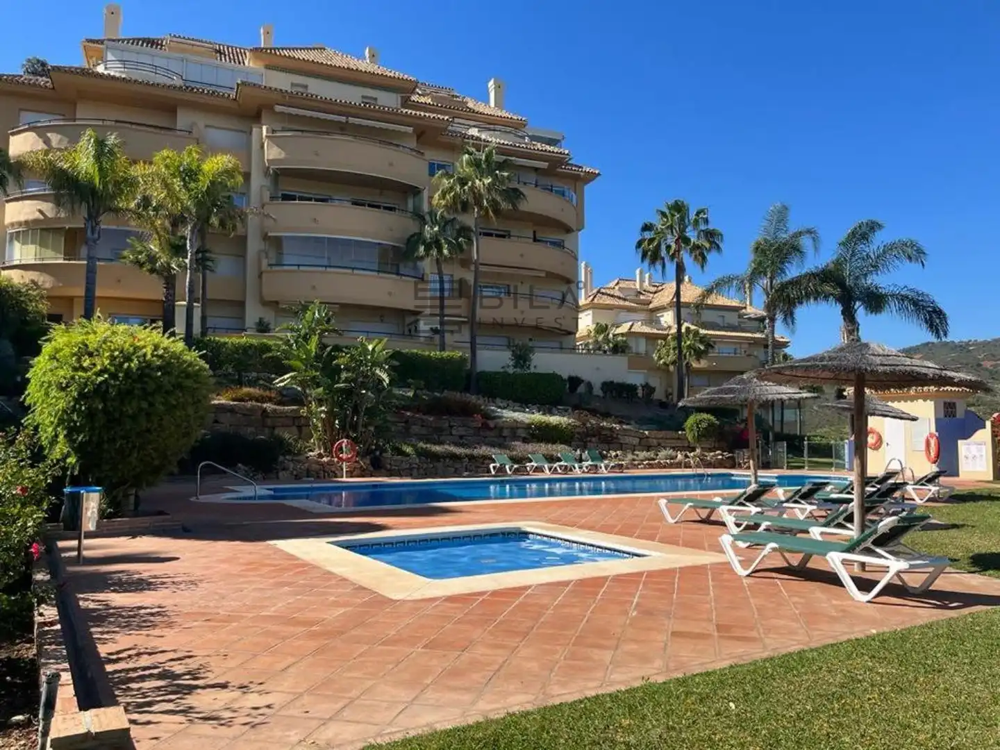Piso con piscina en venta en Elviria Hills, imagen 23