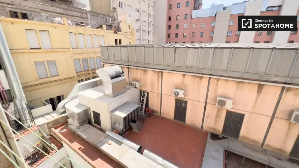 Piso con terraza en alquiler en Ciutat Vella, imagen 9