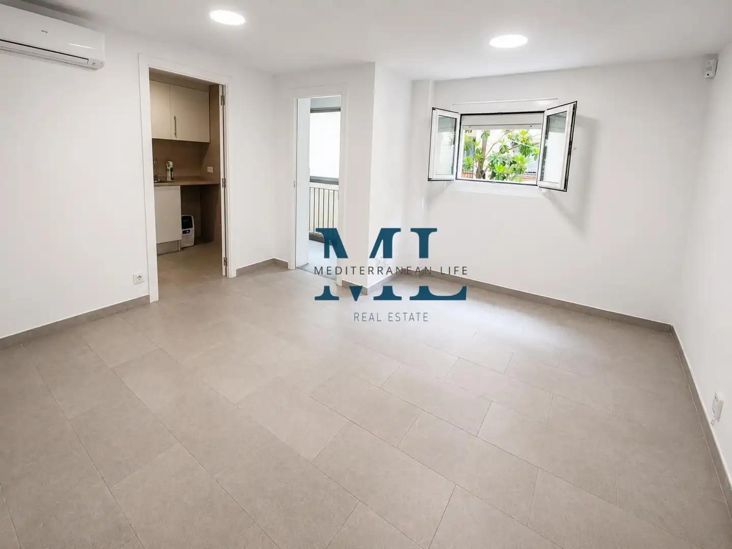 Sala de estar de Piso en venta en Vilanova i la Geltrú con Calefacción