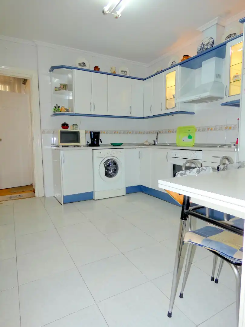 Cocina de Piso en venta en Bilbao  con Calefacción, Parquet y Terraza