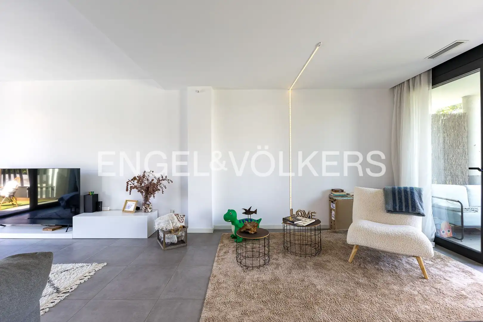 Living room of Detached homes for sale in El Vendrell  with Air Conditioner, Heating and Private garden