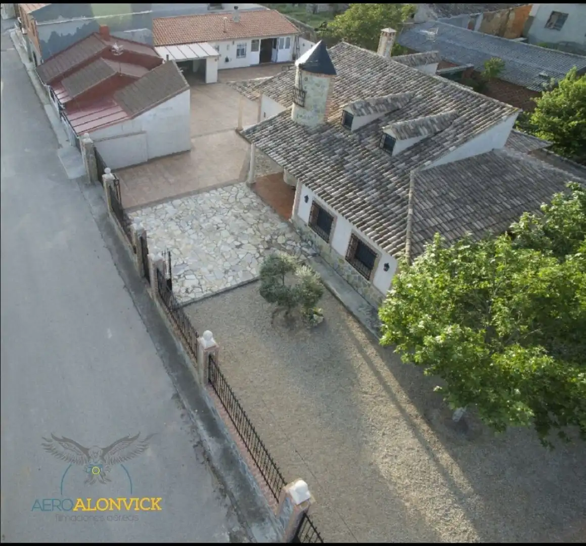 Vista exterior de Casa o chalet en venta en La Alberca de Záncara  con Jardín privado