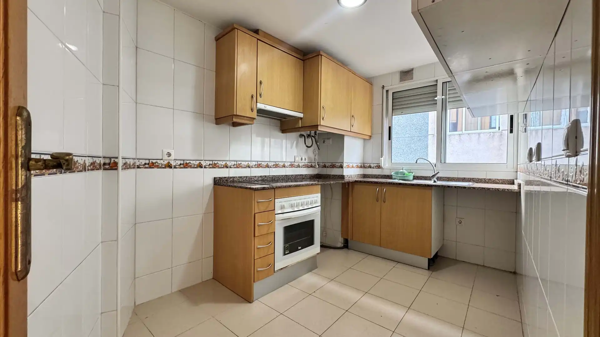 Kitchen of Flat for sale in Alicante / Alacant  with Swimming Pool
