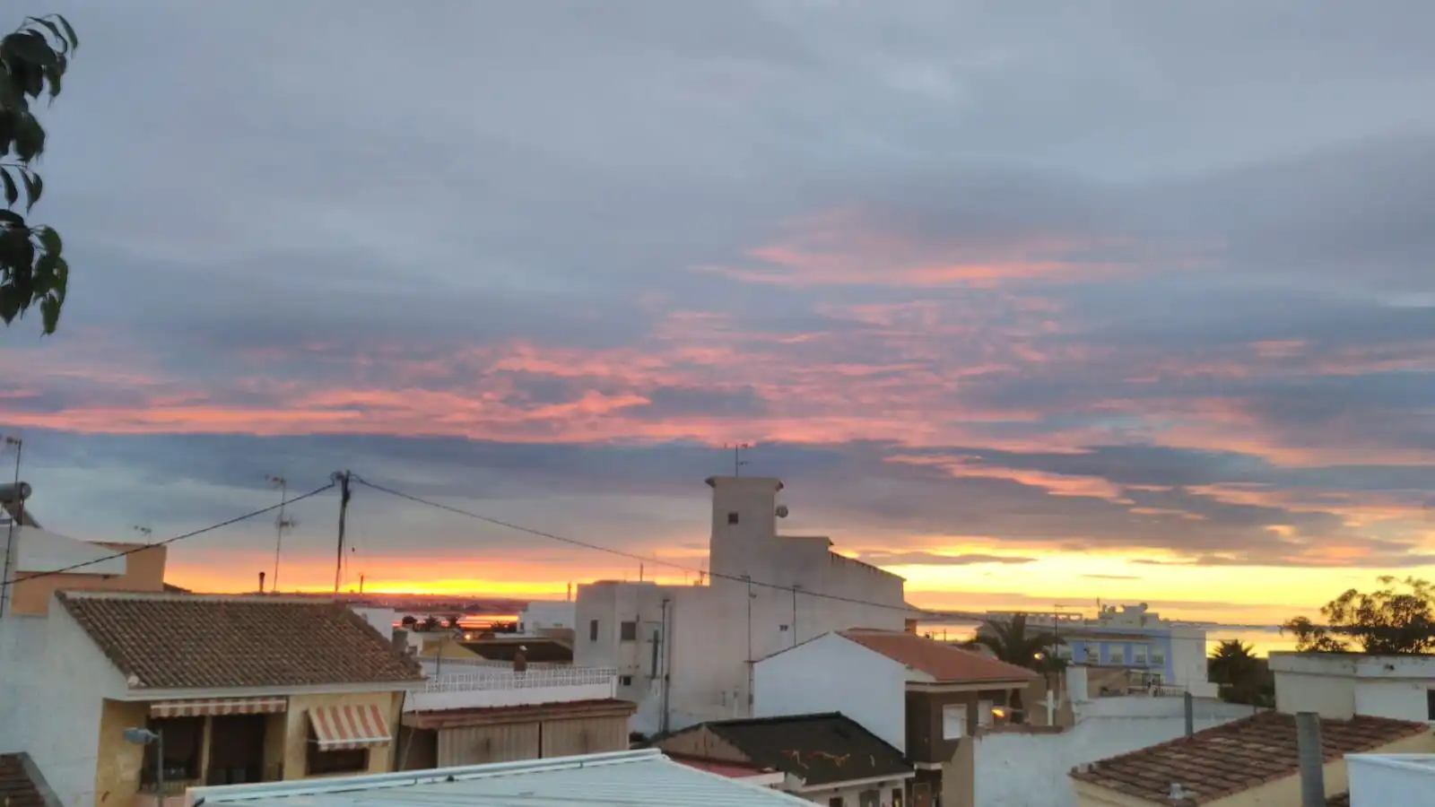 Vista exterior de Casa adosada en venta en Los Montesinos con Aire acondicionado, Terraza y Amueblado