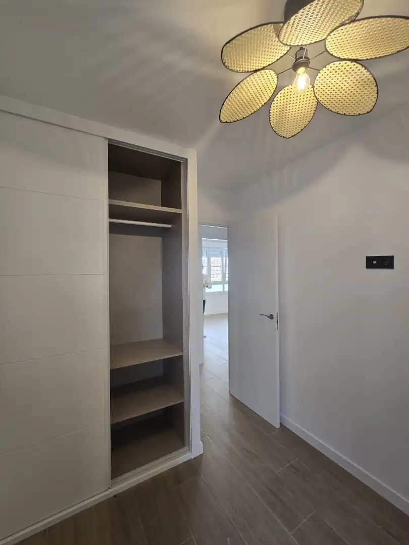 Piso en venta en Calle Escudero, 22, Casco Antiguo