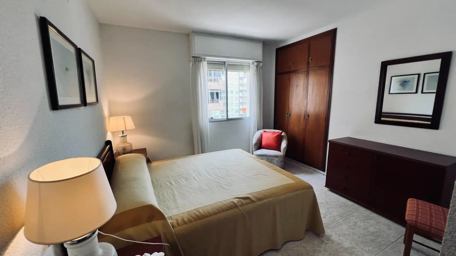 Dormitori de Apartament en venda en Benicasim / Benicàssim amb Jardí privat, Terrassa i Traster