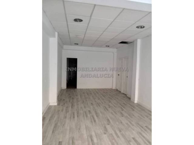Local comercial en Alquiler en Nueva Andalucía